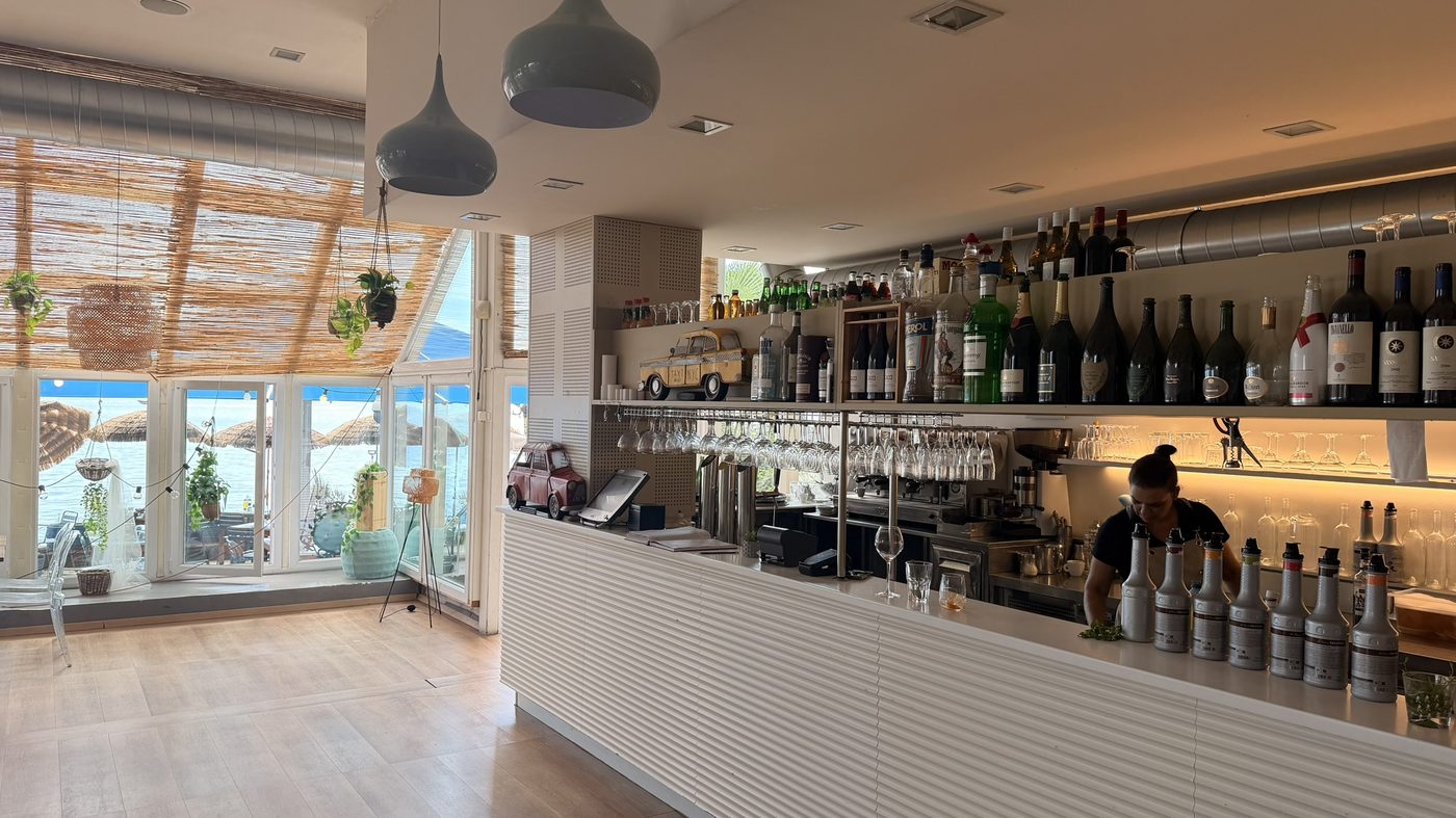 Le bar du restaurant Il Lido